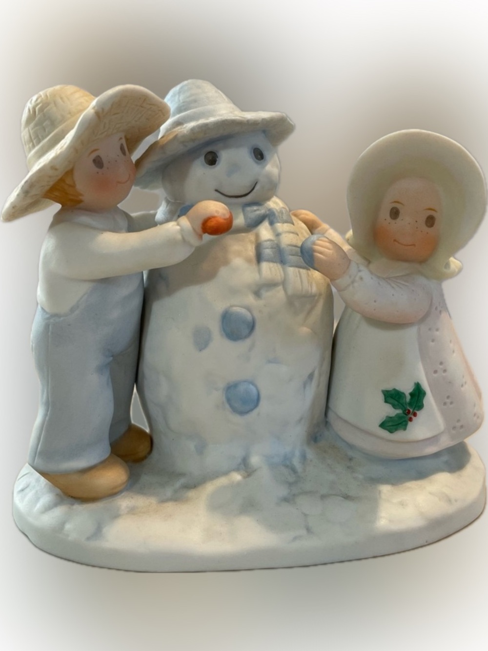 Vintage Homco “Snow Play”Snowman Figurine with Children White, Blue, Tan EUC